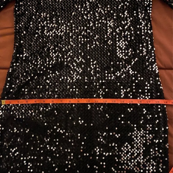 ✨ Sanctuary Long Sleeve Sequin Mini Dress ✨ - Picture 11 of 13